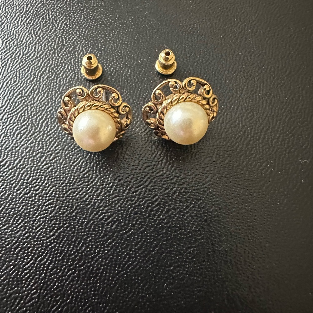1928 Gold-Tone Filigree Pearl Earrings